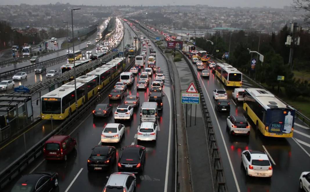 Araç sahipleri dikkat: 7 Temmuz'dan itibaren zorunlu olacak 4